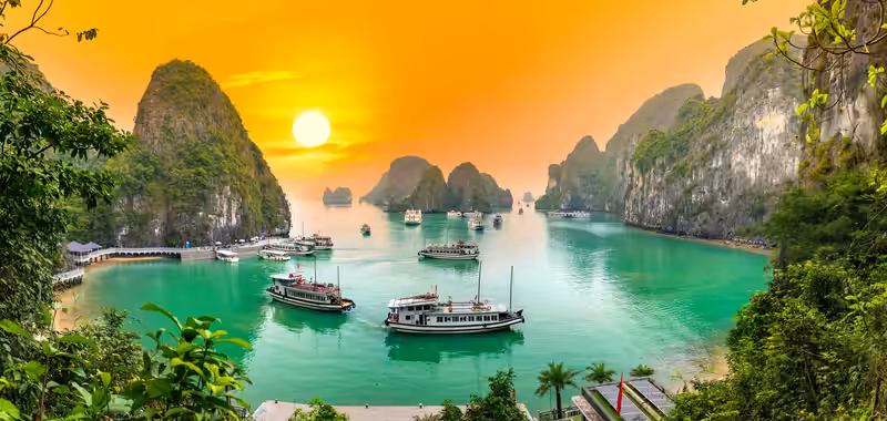 7 Days Vietnam Tour: Ho Chi Minh, Mekong Delta, Da Nang, Hanoi & Halong Bay